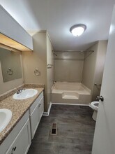 462 Pineywoods Rd in Hartwell, GA - Building Photo - Building Photo