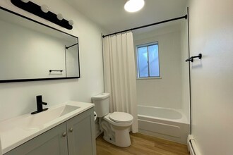 12121 W Nevada Dr in Lakewood, CO - Building Photo - Building Photo