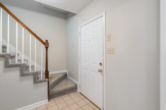 8815 Brucewood Ln in Knoxville, TN - Building Photo - Building Photo