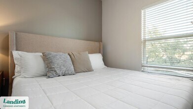 14006 Potranco Rd in San Antonio, TX - Building Photo - Building Photo