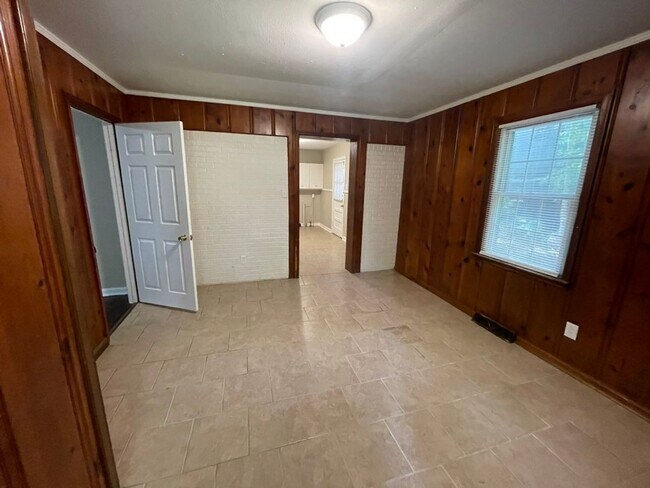 2106 Charleston Rd in Memphis, TN - Building Photo - Building Photo