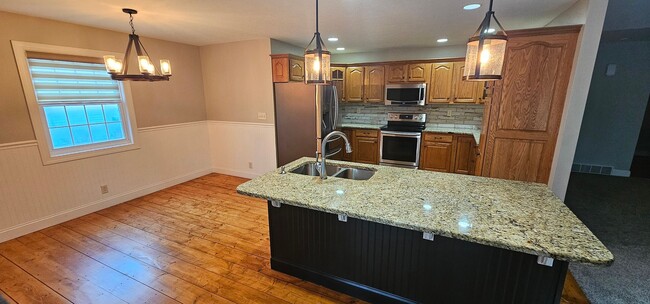 property at 1956 Teakwood Dr