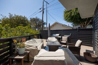 926 Olive Ave in Coronado, CA - Building Photo - Building Photo