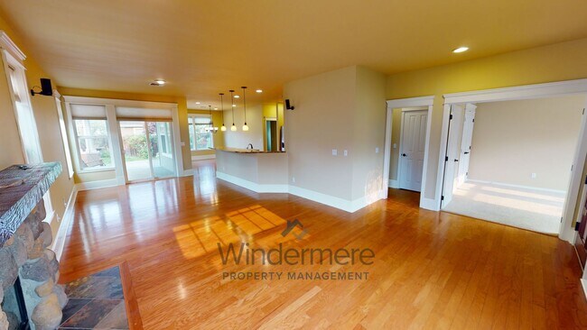 975 SE Creekside Dr in College Place, WA - Building Photo - Building Photo