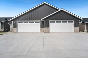 1115 S Foss Ave in Sioux Falls, SD - Building Photo