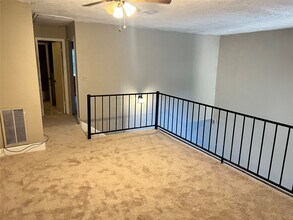 12239 W Village Dr in Houston, TX - Building Photo - Building Photo