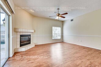 11702 Branch Mooring Dr in Tampa, FL - Foto de edificio - Building Photo