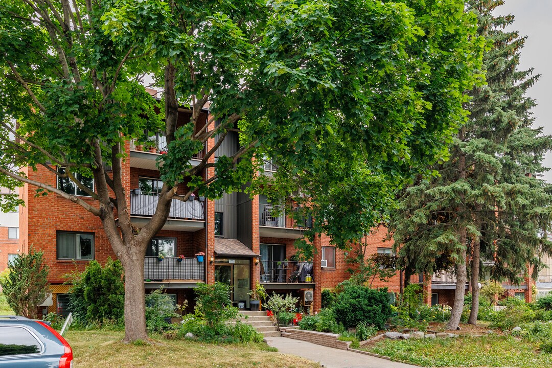 3531 Charles-Daoust Rue in Laval, QC - Building Photo