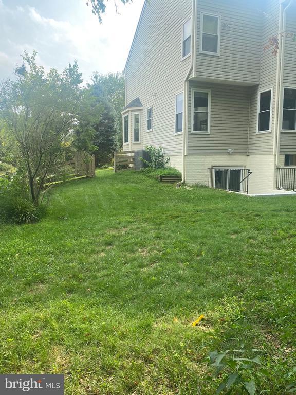 property at 46938 Colby Ct