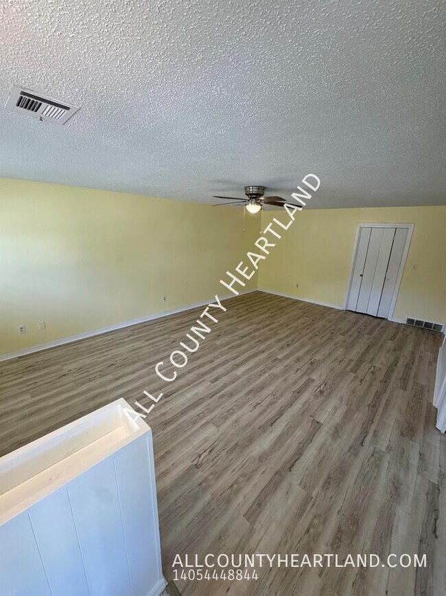 530 N Beard Ave in Shawnee, OK - Foto de edificio - Building Photo