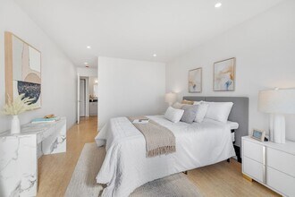 465 Fathom Dr in San Mateo, CA - Building Photo - Building Photo