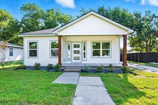 329 S 2nd St in Wylie, TX - Building Photo