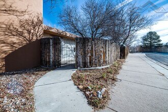 2383 Camino Capitan in Santa Fe, NM - Building Photo - Building Photo