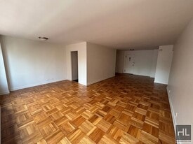 Fourth Avenue in New York, NY - Building Photo