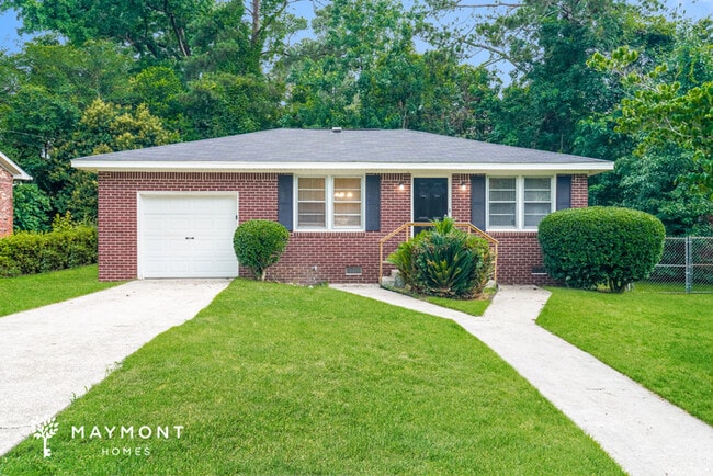 property at 1527 Tall Pines Cir