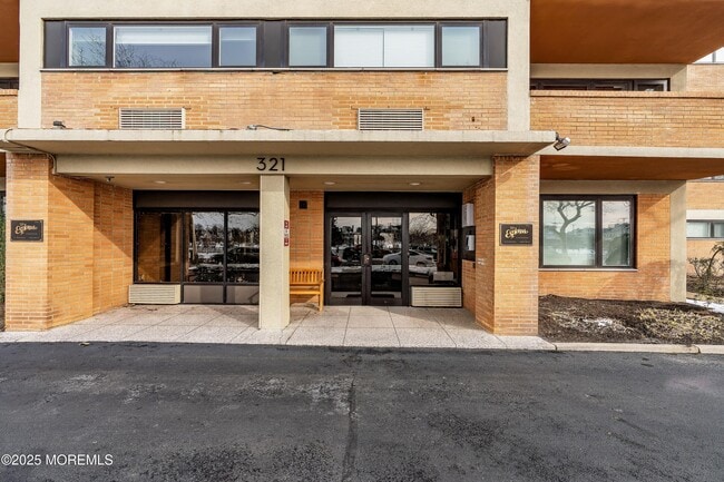 321 Sunset Ave in Asbury Park, NJ - Building Photo - Building Photo