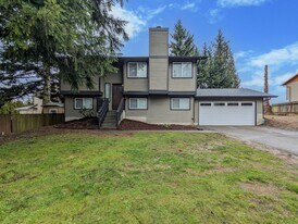 9131 7th St SE in Lake Stevens, WA - Building Photo