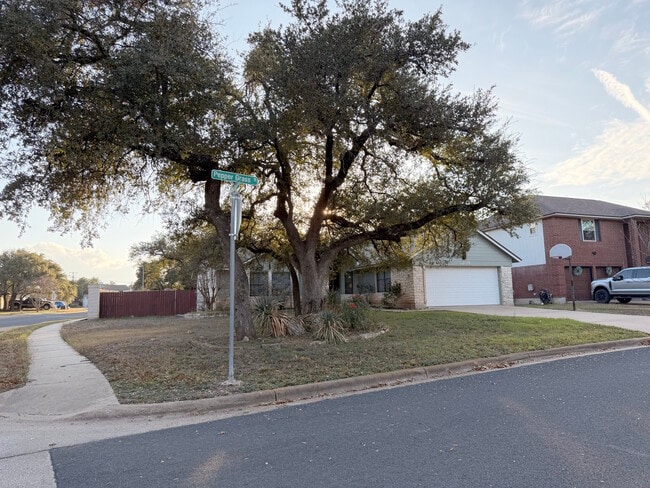 3209 Pepper Grass Trail in Cedar Park, TX - Building Photo - Building Photo