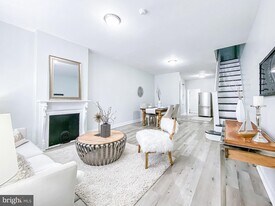 2556 N Bouvier St in Philadelphia, PA - Building Photo