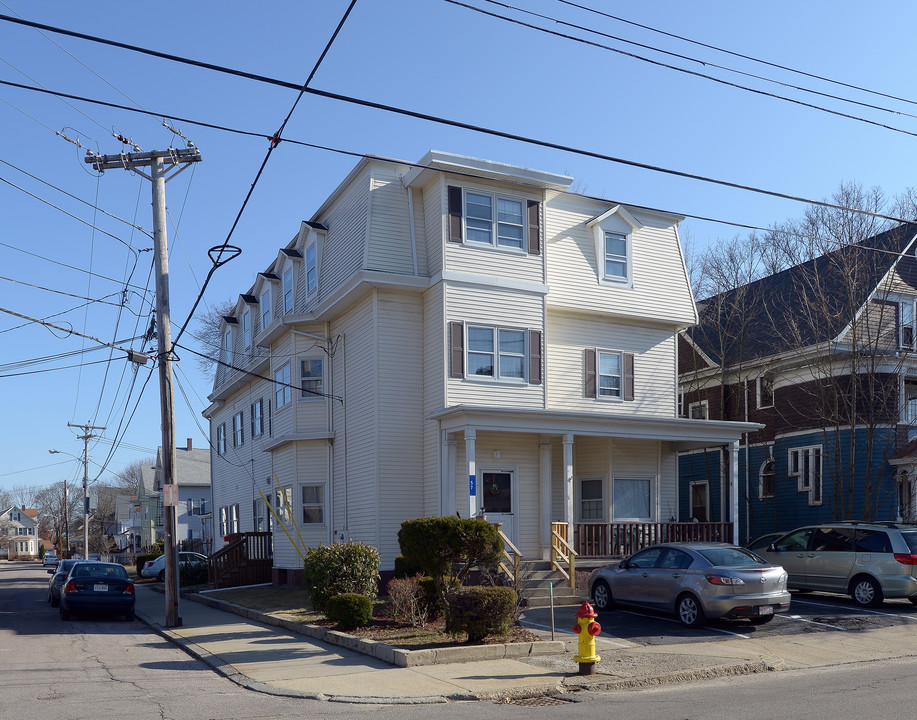 57 Bank St in Attleboro, MA - Foto de edificio