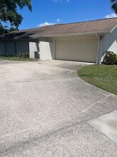 492 Lakeview Dr in Palm Harbor, FL - Building Photo - Building Photo