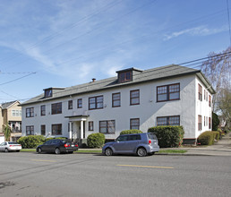 The Albert in Portland, OR - Building Photo - Building Photo