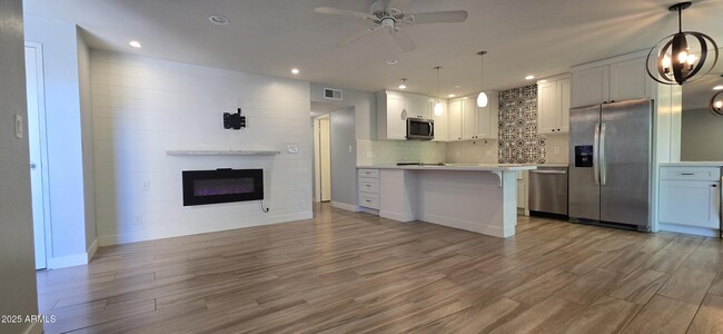 5525 E Thomas Rd in Phoenix, AZ - Building Photo - Building Photo