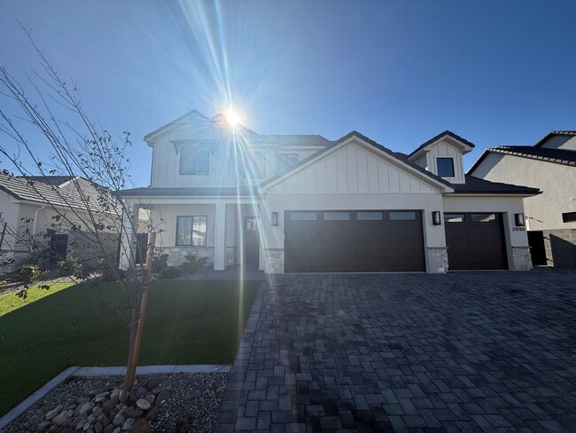 2998 E Alderann St in Saint George, UT - Building Photo - Building Photo