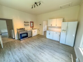21 Webb St in Greenville, SC - Building Photo - Building Photo