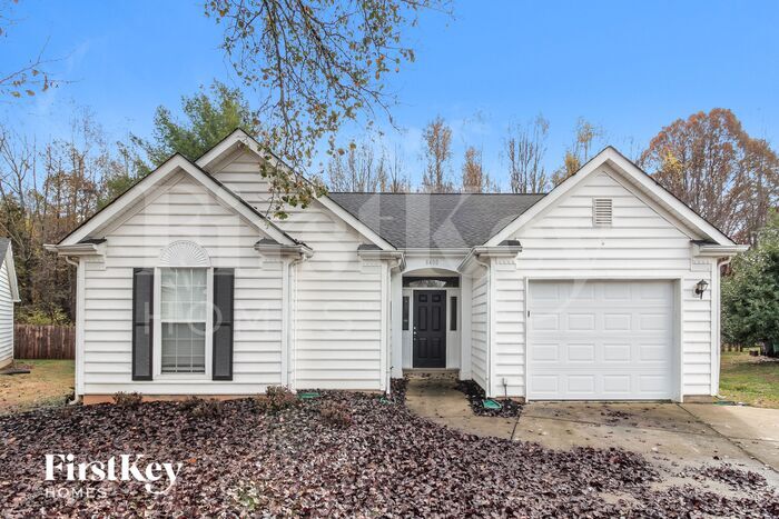 8400 Galena View Dr in Charlotte, NC - Foto de edificio