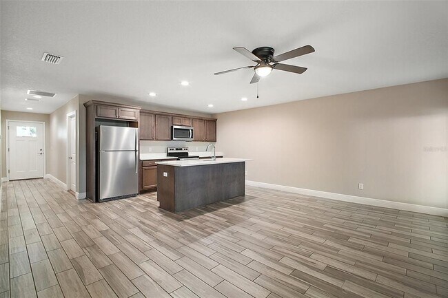 444 Fahnstock St in Eustis, FL - Building Photo - Building Photo