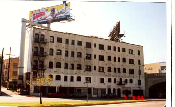 1304-1306 Glendale Blvd in Los Angeles, CA - Foto de edificio - Building Photo