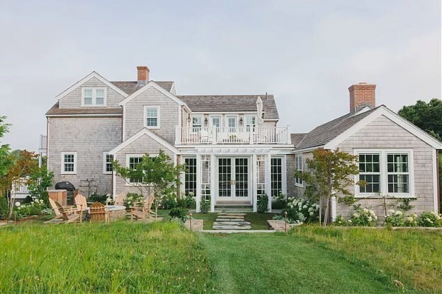 3 Wauwinet Rd in Nantucket, MA - Building Photo