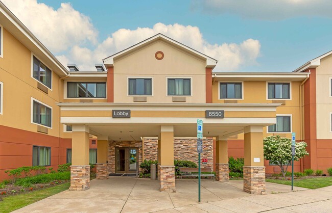 Furnished Studio-Columbia - Laurel - Ft. M in Jessup, MD - Foto de edificio - Building Photo