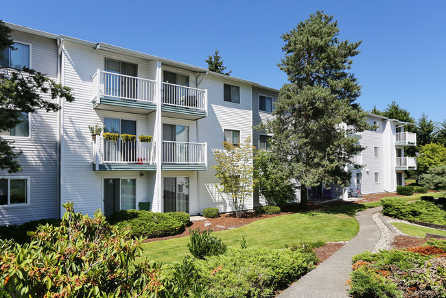 Park 212 Apartment Homes in Edmonds, WA - Building Photo - Building Photo