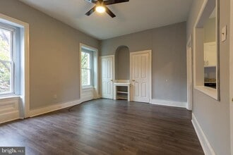 1735 W Oxford St in Philadelphia, PA - Building Photo - Building Photo