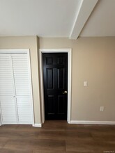 221-29 106th Ave in Queens, NY - Foto de edificio - Building Photo