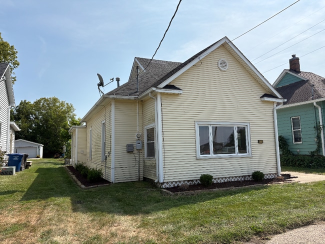 property at 911 SW 62nd St