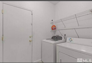 8920 Rising Moon Dr in Reno, NV - Building Photo - Building Photo