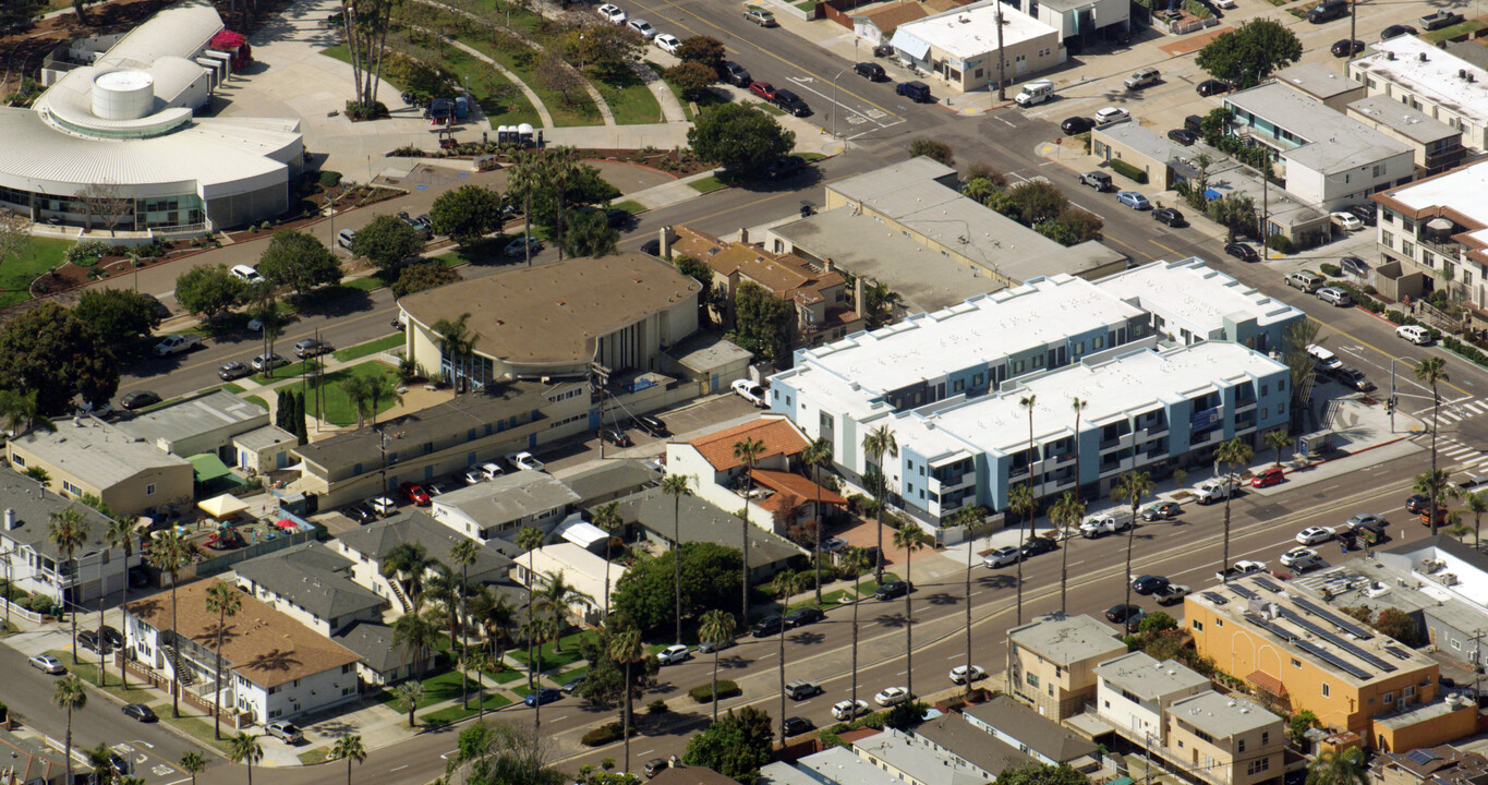 Villas by the Sea in San Diego, CA - Building Photo