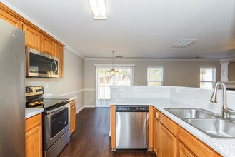 3825 Broadwater Ct in Gastonia, NC - Building Photo - Building Photo