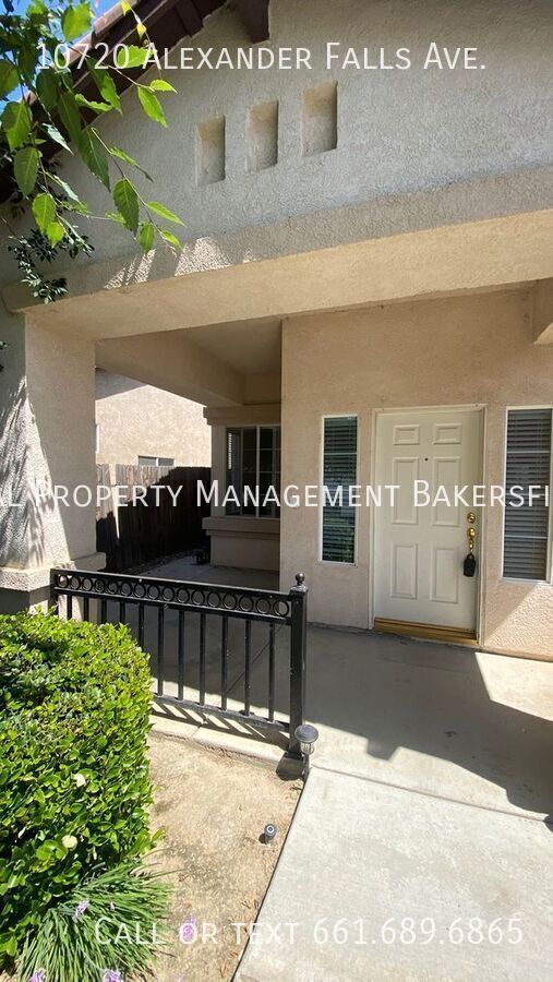 10720 Alexander Falls Ave in Bakersfield, CA - Building Photo - Building Photo
