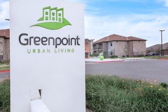 Greenpoint Urban Living in Edinburg, TX - Foto de edificio - Building Photo