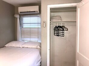 6177 NE 5th Ave in Miami, FL - Building Photo - Building Photo