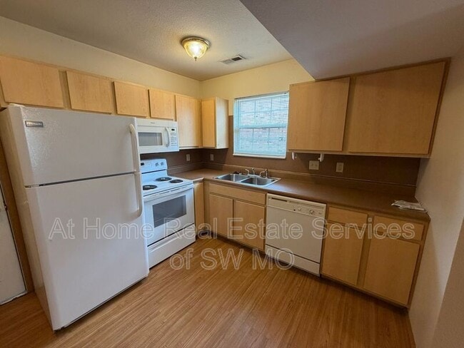 property at 1408 Frosty Dr