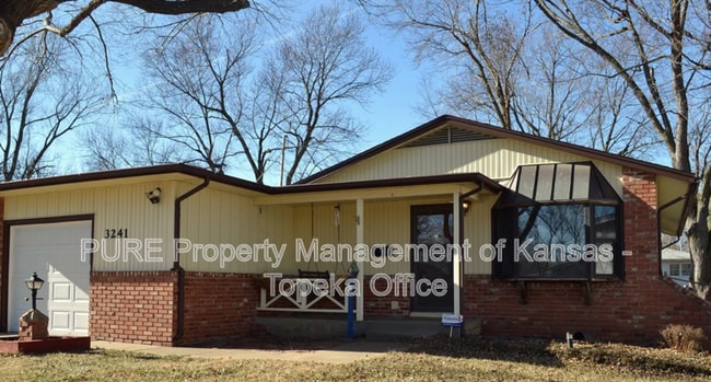 property at 3241 SW 31st Terrace