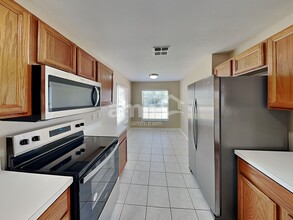 317 Morning Creek Cir in Apopka, FL - Foto de edificio - Building Photo