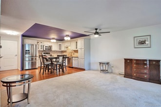 650 S Clinton St in Denver, CO - Foto de edificio - Building Photo