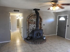 2195 E Packard Ave in Kingman, AZ - Building Photo - Building Photo