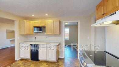 212 Karr Rd in Colorado Springs, CO - Building Photo - Building Photo